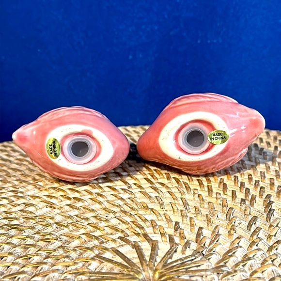 New Cracker Barrel Ceramic Pink Flamingo Crowned King&Queen-Salt & Pepper Shaker - Picture 4 of 5